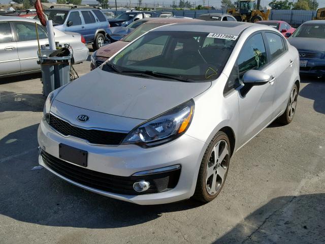 KNADN4A33G6685912 - 2016 KIA RIO EX SILVER photo 2