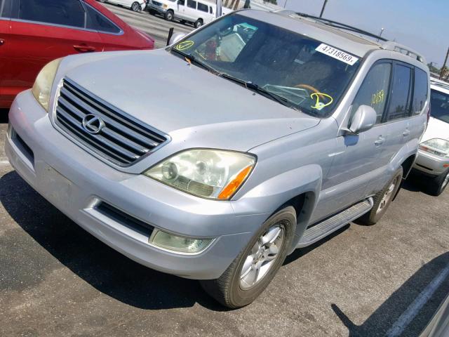 JTJBT20X170136265 - 2007 LEXUS GX 470 SILVER photo 2