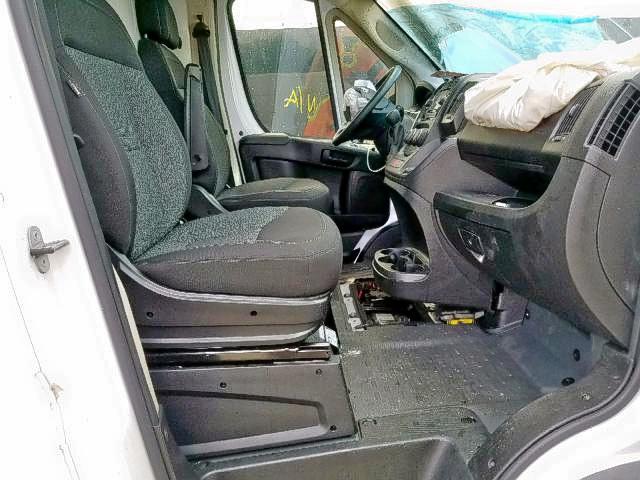3C6URVJG1JE134287 - 2018 RAM PROMASTER 白色 照片 5