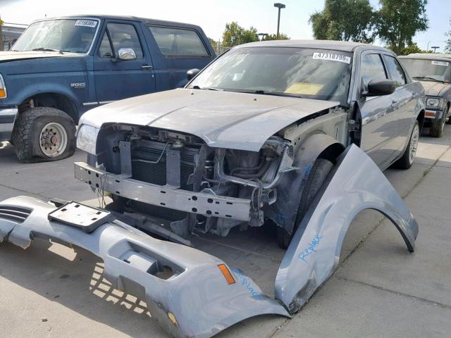 2C3KA43R96H452383 - 2006 CHRYSLER 300 BLUE photo 2