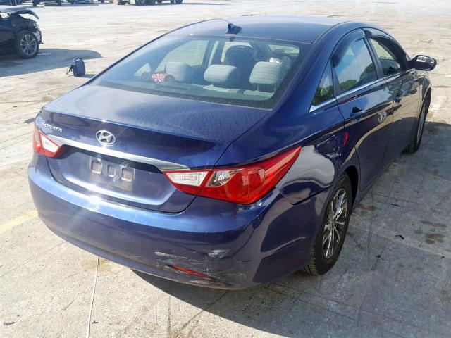 5NPEB4AC2DH734292 - 2013 HYUNDAI SONATA GLS BLUE photo 4