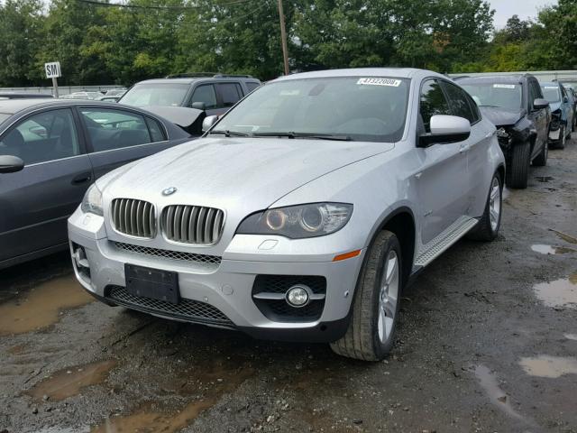 5UXFG8C50CLZ97465 - 2012 BMW X6 XDRIVE5 SILVER photo 2