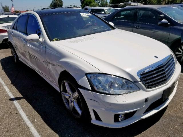 WDDNG71X18A165752 - 2008 MERCEDES-BENZ S 550 WHITE photo 1