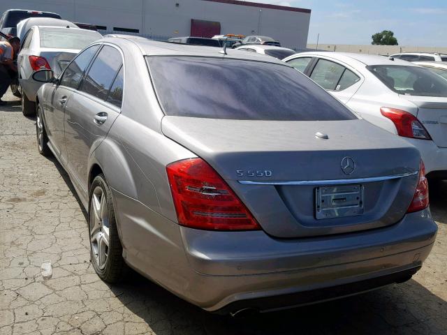 WDDNG71X77A040611 - 2007 MERCEDES-BENZ S 550 GRAY photo 3