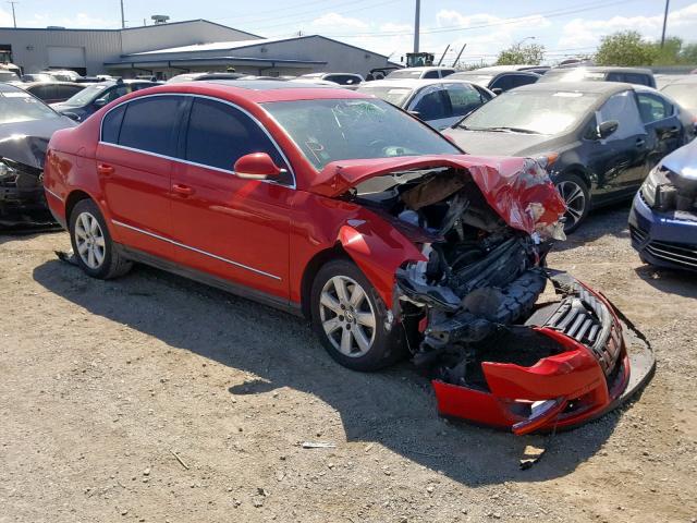 WVWJK73CX8P031336 - 2008 VOLKSWAGEN PASSAT TUR RED photo 1