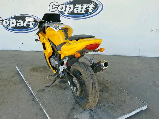 KM4MJ527181603483 - 2008 HYOSUNG GT250 YELLOW photo 3