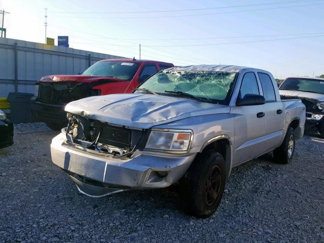 1D7HW48K48S535370 - 2008 DODGE DAKOTA QUA SILVER photo 2