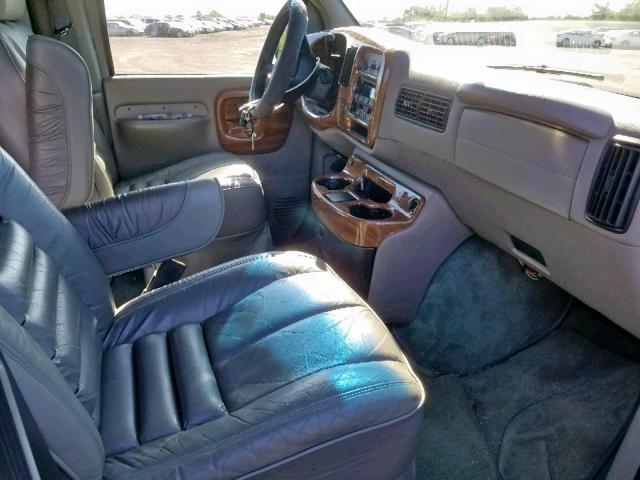 1GDFG15R711229981 - 2001 GMC SAVANA RV TAN photo 5