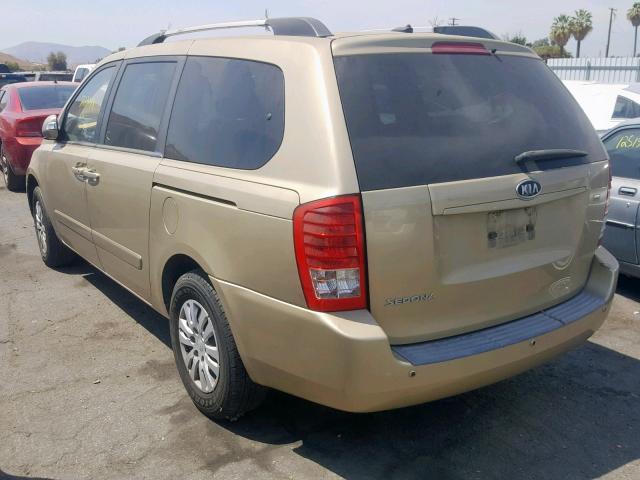 KNDMG4C75B6384628 - 2011 KIA SEDONA LX GOLD photo 3