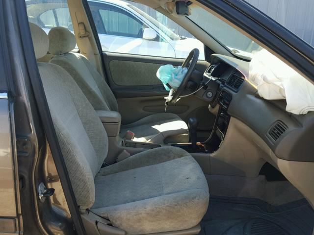 1N4DL01D71C197135 - 2001 NISSAN ALTIMA XE BROWN photo 5