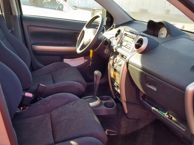 JTKKT624650084070 - 2005 TOYOTA SCION XA SILVER photo 5