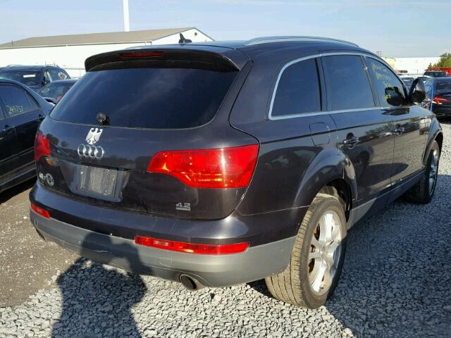 WA1AV74LX7D030512 - 2007 AUDI Q7 4.2 QUA GRAY photo 4