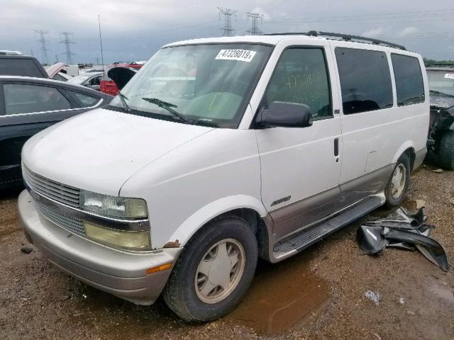 1GNDM19X92B136184 - 2002 CHEVROLET ASTRO WHITE photo 2