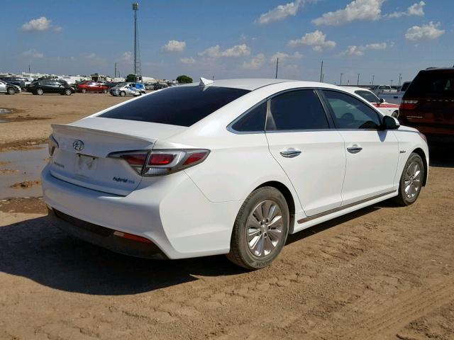 KMHE24L11HA055540 - 2017 HYUNDAI SONATA HYB WHITE photo 4