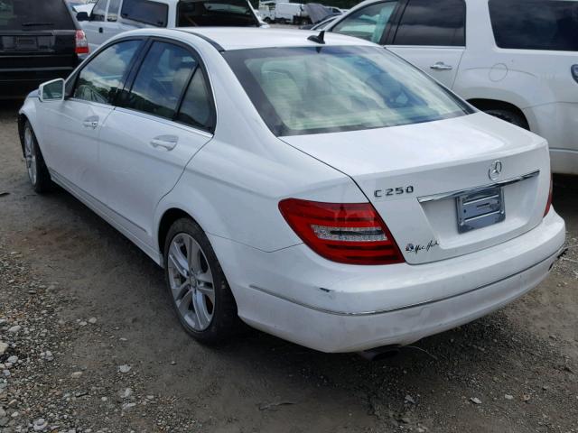 WDDGF4HB0DA765404 - 2013 MERCEDES-BENZ C 250 WHITE photo 3