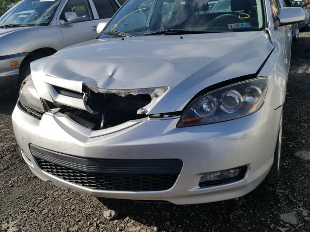 JM1BK344X81817550 - 2008 MAZDA 3 HATCHBAC SILVER photo 9