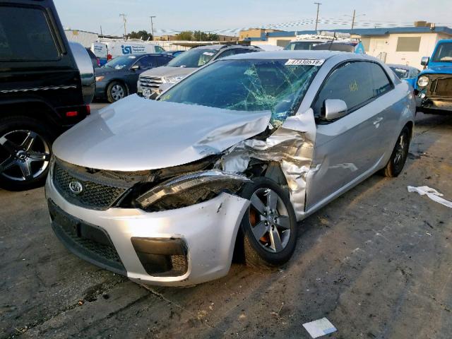 KNAFU6A21B5379109 - 2011 KIA FORTE EX SILVER photo 2