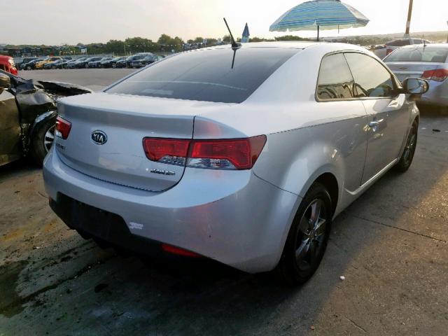 KNAFU6A21B5379109 - 2011 KIA FORTE EX SILVER photo 4