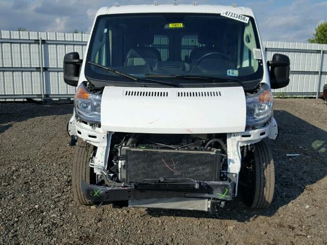 3C6TRVAG8JE105817 - 2018 RAM PROMASTER 白色 照片 9