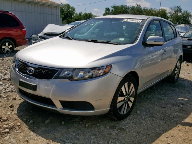 KNAFU5A21D5658928 - 2013 KIA FORTE EX SILVER photo 2