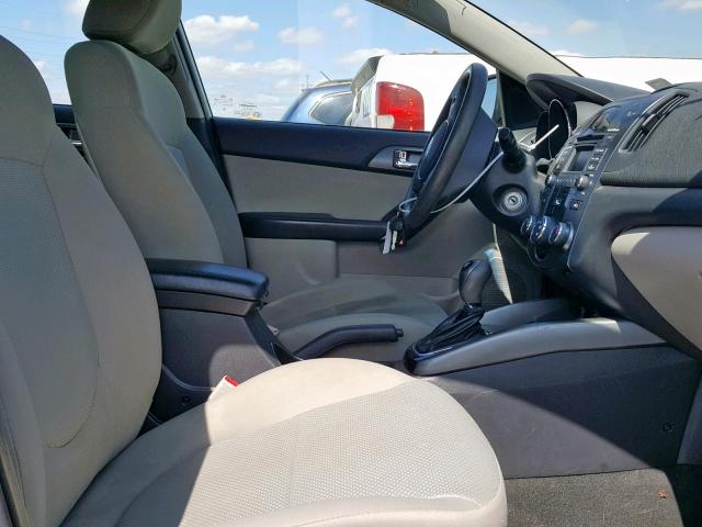 KNAFU5A21D5658928 - 2013 KIA FORTE EX SILVER photo 5