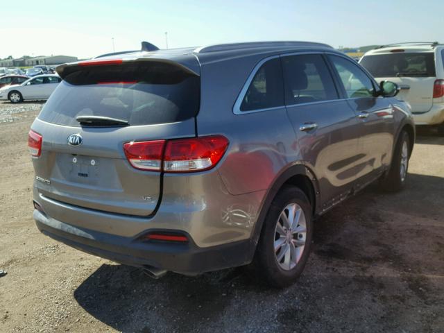 5XYPGDA56JG385216 - 2018 KIA SORENTO LX GRAY photo 4