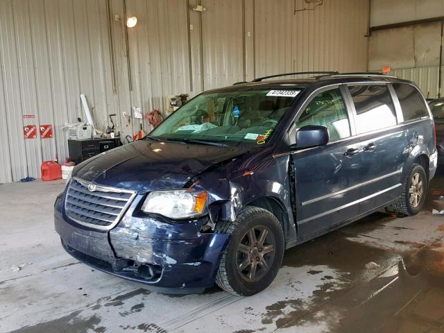 2A8HR54189R572860 - 2009 CHRYSLER TOWN & COU BLUE photo 2