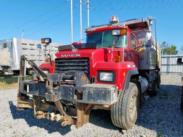 1M2P267C6XM044496 - 1999 MACK 600 RD600 RED photo 2