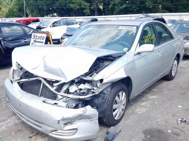 JTDBE32K430226248 - 2003 TOYOTA CAMRY LE SILVER photo 2