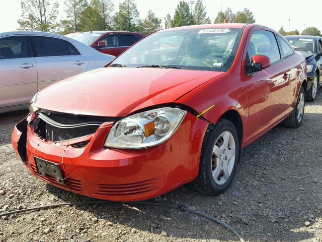 1G1AL18F487244613 - 2008 CHEVROLET COBALT LT RED photo 2