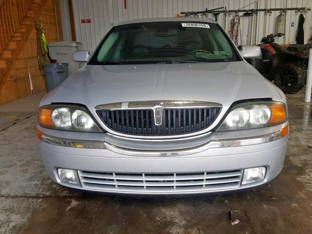 1LNHM87A92Y664639 - 2002 LINCOLN LS 银色 照片 9