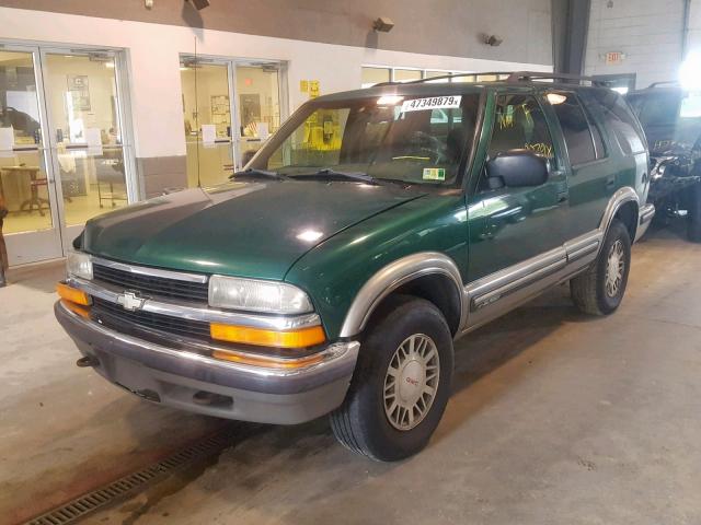 1GNDT13WXX2223327 - 1999 CHEVROLET BLAZER GREEN photo 2