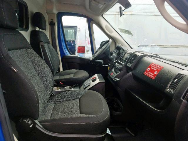 3C6TRVDG6JE151898 - 2018 RAM PROMASTER 蓝色 照片 5