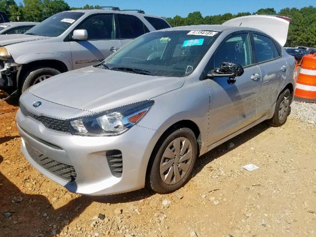 3KPA24AB6KE180200 - 2019 KIA RIO S SILVER photo 2