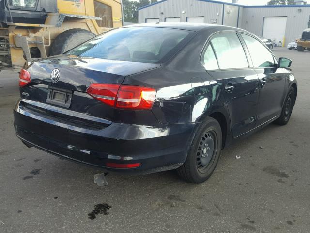 3VW2K7AJ4FM289115 - 2015 VOLKSWAGEN JETTA BASE BLACK photo 4