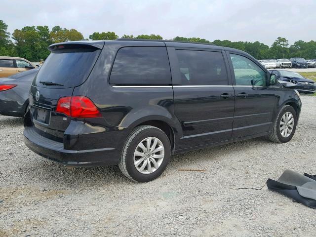 2C4RVABG9CR127560 - 2012 VOLKSWAGEN ROUTAN SE BLACK photo 4