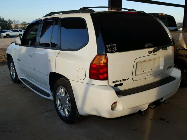 1GKES63M282107931 - 2008 GMC ENVOY DENA WHITE photo 3