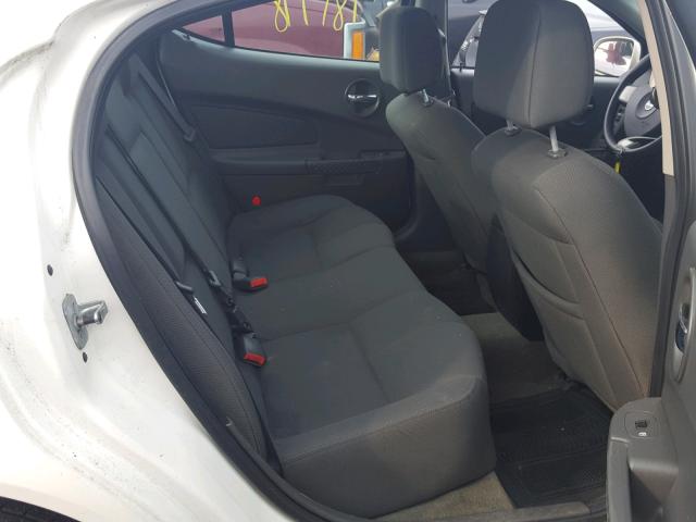 2G2WP522751192048 - 2005 PONTIAC GRAND PRIX WHITE photo 6