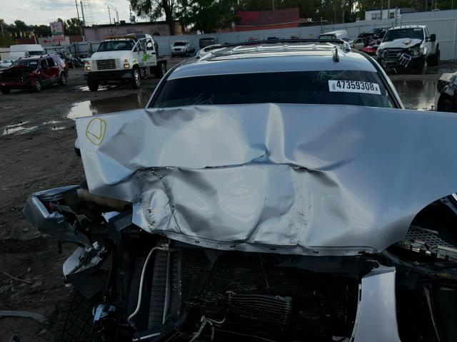 1GKS2EEF9DR264532 - 2013 GMC YUKON DENA SILVER photo 7