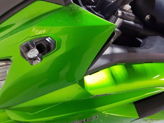 JKAEXEE18FDA19975 - 2015 KAWASAKI EX650 E GREEN photo 19