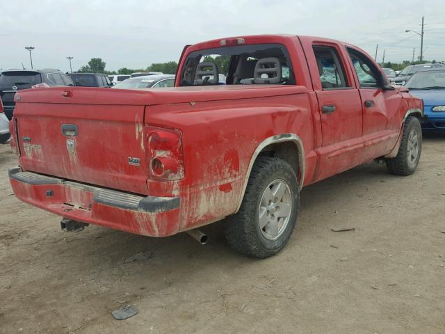 1D7HE48NX5S341712 - 2005 DODGE DAKOTA QUA RED photo 4