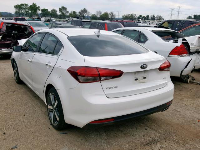 3KPFL4A82HE090512 - 2017 KIA FORTE EX WHITE photo 3