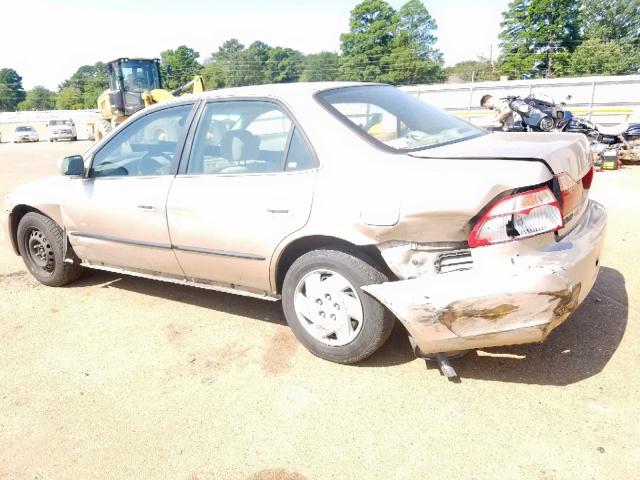 1HGCG1644YA040260 - 2000 HONDA ACCORD LX BEIGE photo 9