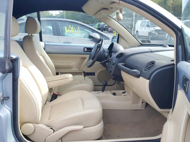 3VWRG3AL6AM005339 - 2010 VOLKSWAGEN NEW BEETLE Mavi foto 5