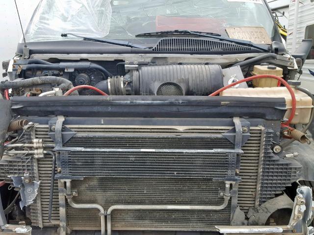 1GBE4E1103F509638 - 2003 CHEVROLET C4500 C4C0 WHITE photo 7