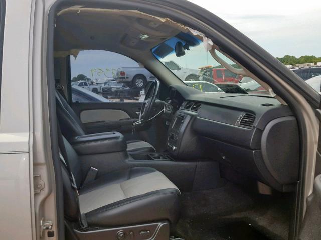 3GNFK123X7G214332 - 2007 CHEVROLET AVALANCHE TAN photo 5