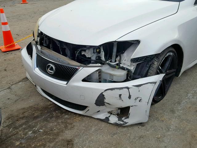 JTHBK262785074066 - 2008 LEXUS IS 250 WHITE photo 9