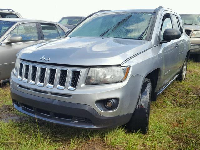 1C4NJCBA3GD794960 - 2016 JEEP COMPASS SP 银色 照片 2