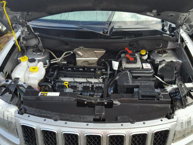 1C4NJCBA3GD794960 - 2016 JEEP COMPASS SP SILVER photo 7