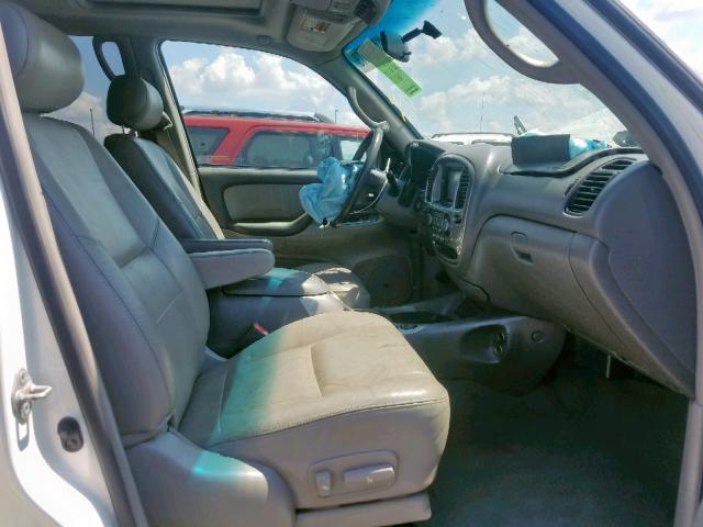 5TDZT38A72S116681 - 2002 TOYOTA SEQUOIA LI WHITE photo 5